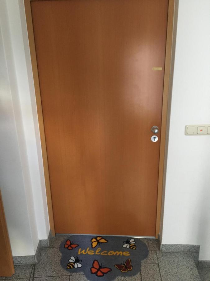 ארפורט Altstadt Ferienwohnung מראה חיצוני תמונה